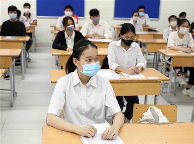 Hà Nội trả học bạ, giấy chứng nhận tốt nghiệp qua đường bưu điện