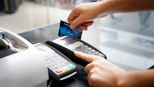 NHNN yêu cầu giảm phí giao dịch trên ATM, POS, chuyển khoản liên ngân hàng