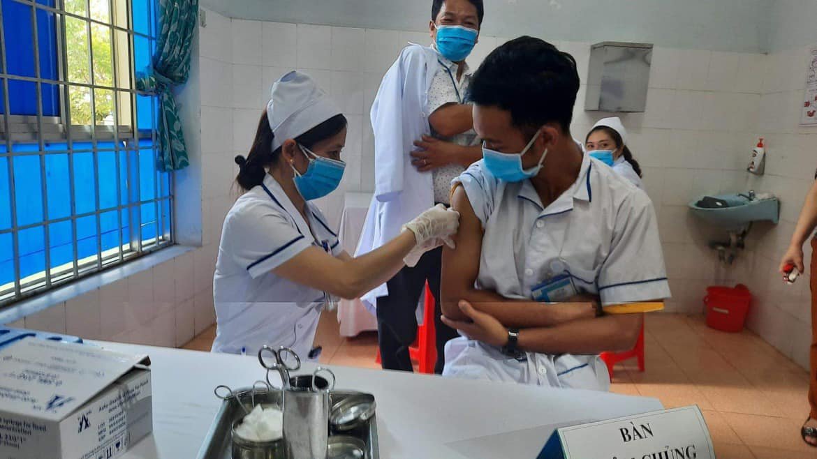 Đắk Lắk Từng bước phủ rộng tiêm vaccine COVID-19