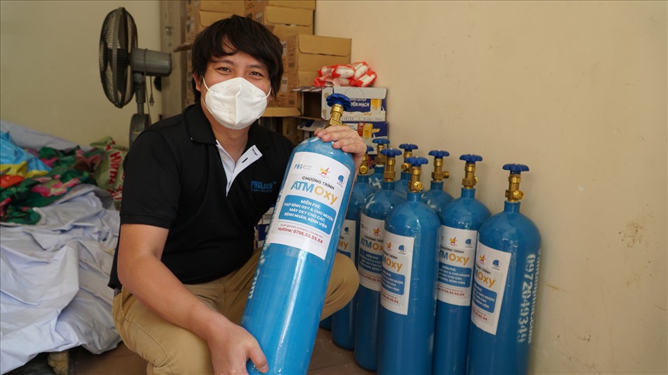 “Cha đẻ” ATM gạo, ATM Oxy Hoàng Anh Tuấn - người kết nối tình thương, sự sẻ chia trong khó khăn dịch bệnh