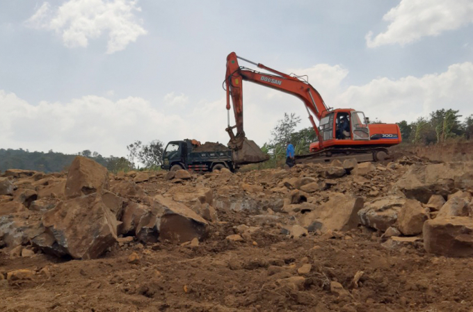 Đắk Nông Khai thác trái phép đá bazan, hai cá nhân bị phạt hơn 1 tỷ đồng
