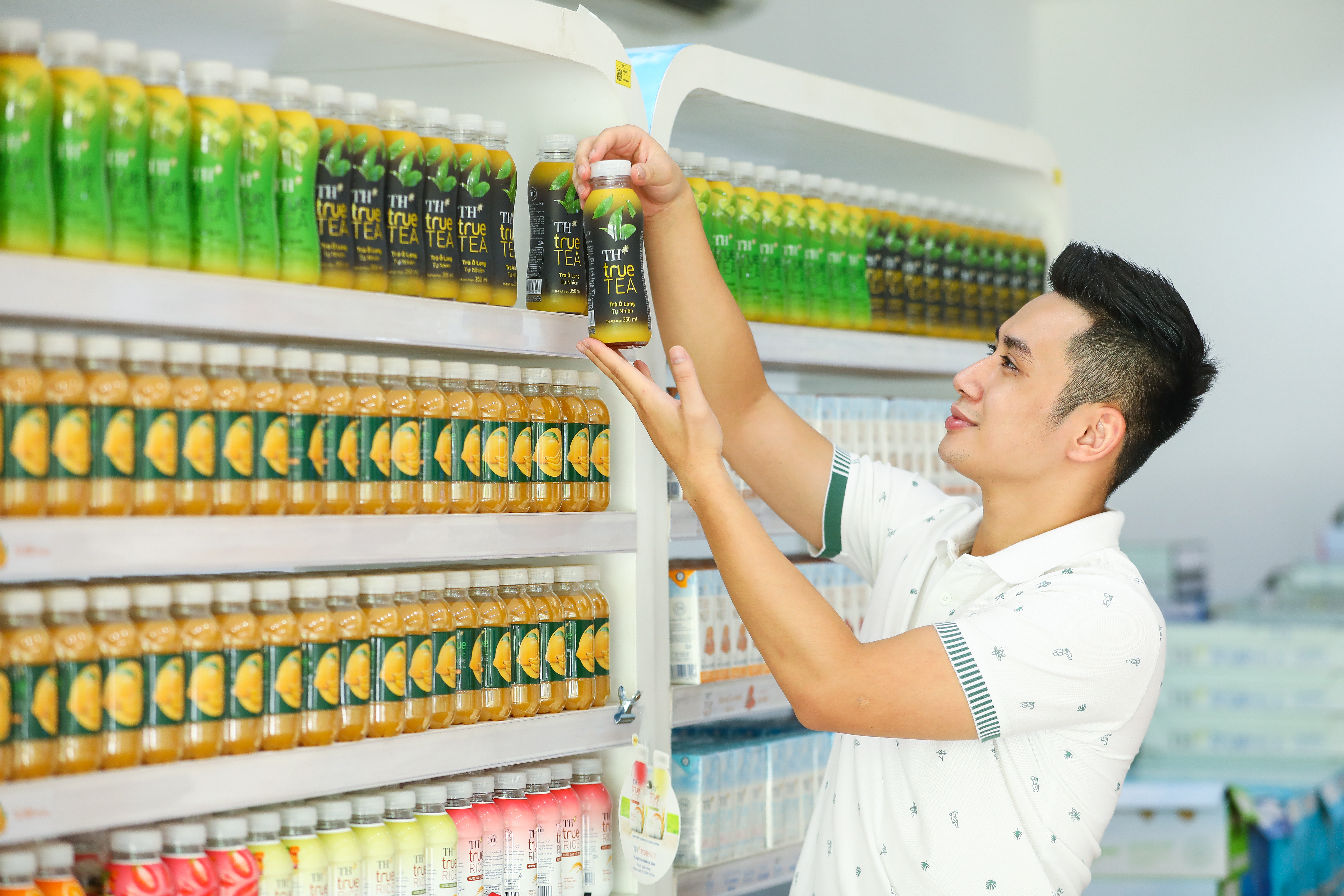 Khám phá hành trình giữ trọn giá trị thật của trà tự nhiên với TH true TEA