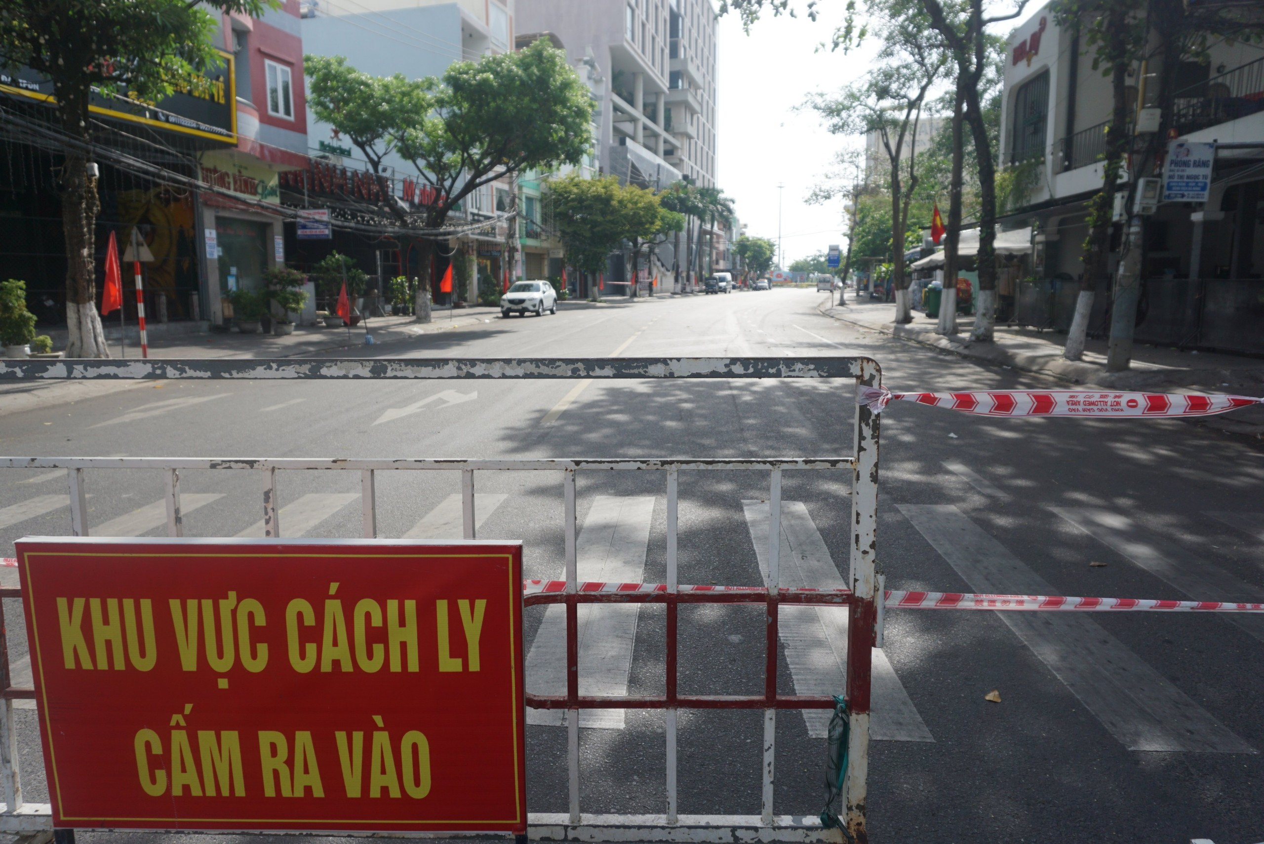 Hà Nội Quận Đống Đa cách ly hơn 7.500 dân ở 5 phường để phòng chống dịch Covid-19