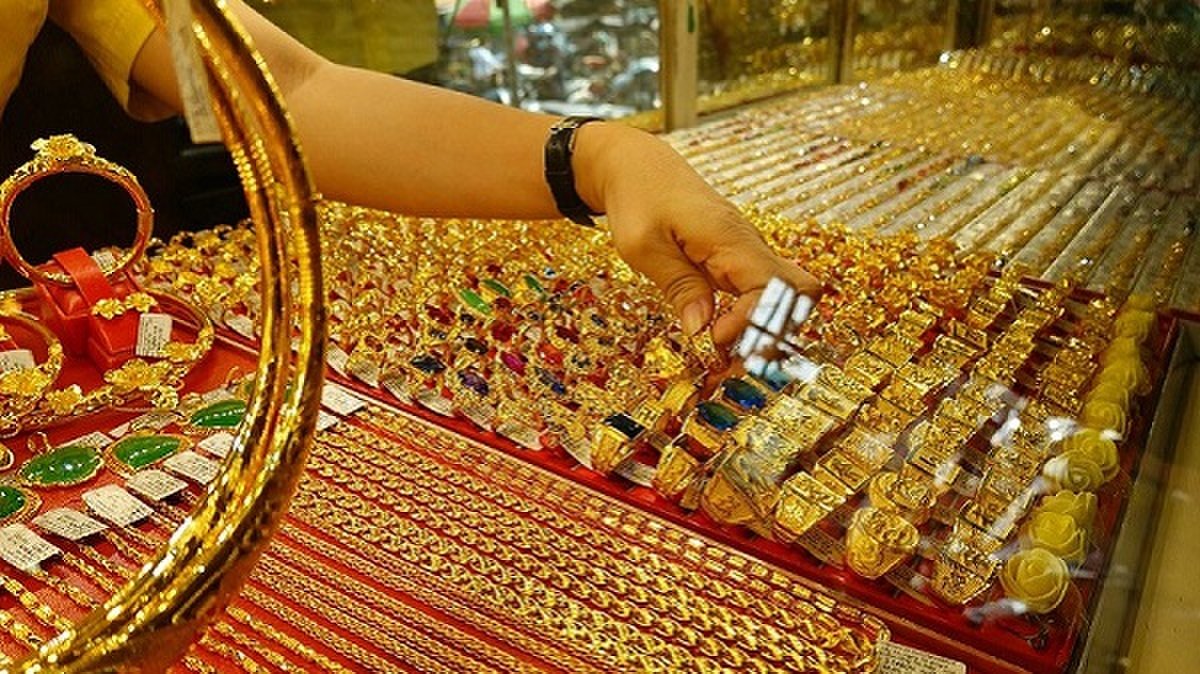 Giá vàng hôm nay 158 Tiếp đà tăng, kỳ vọng lấy lại mức 1.800 USDounce