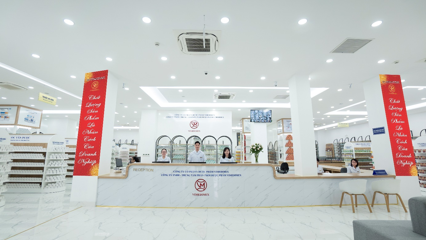 Một cổ phiếu doanh nghiệp nhập khẩu vaccine tăng kịch trần 6 phiên liên tiếp