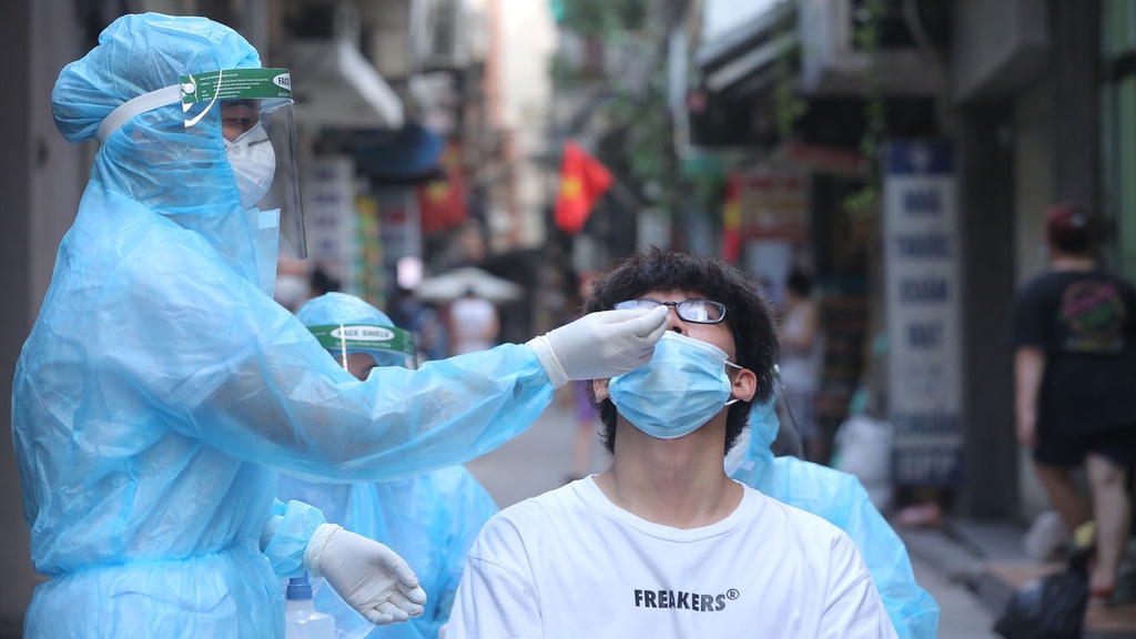 Hà Nội tiếp tục xét nghiệm sàng lọc Covid-19 đợt 2 tại khu vực nguy cơ cao