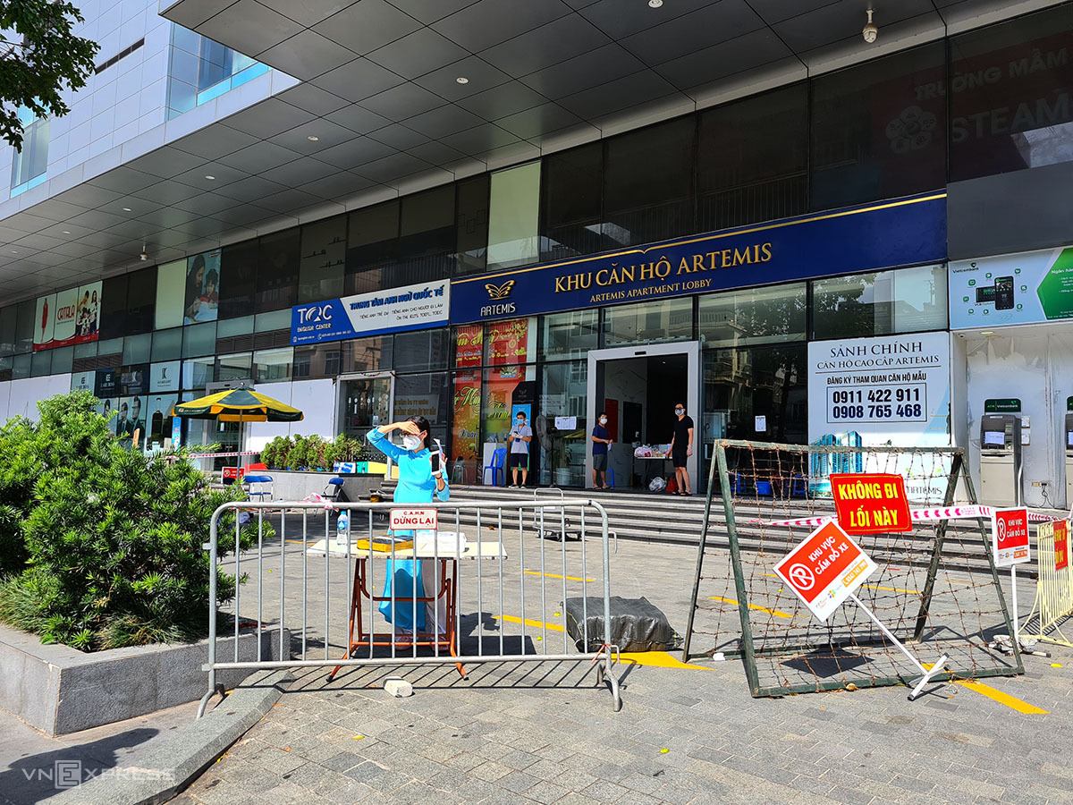 Tạm thời phong tỏa chung cư cao cấp Artemis số 3 Lê Trọng Tấn
