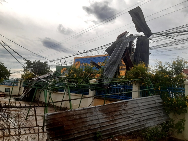 Ninh Thuận Mưa lớn kèm dông lốc gây thiệt hại nhiều tài sản