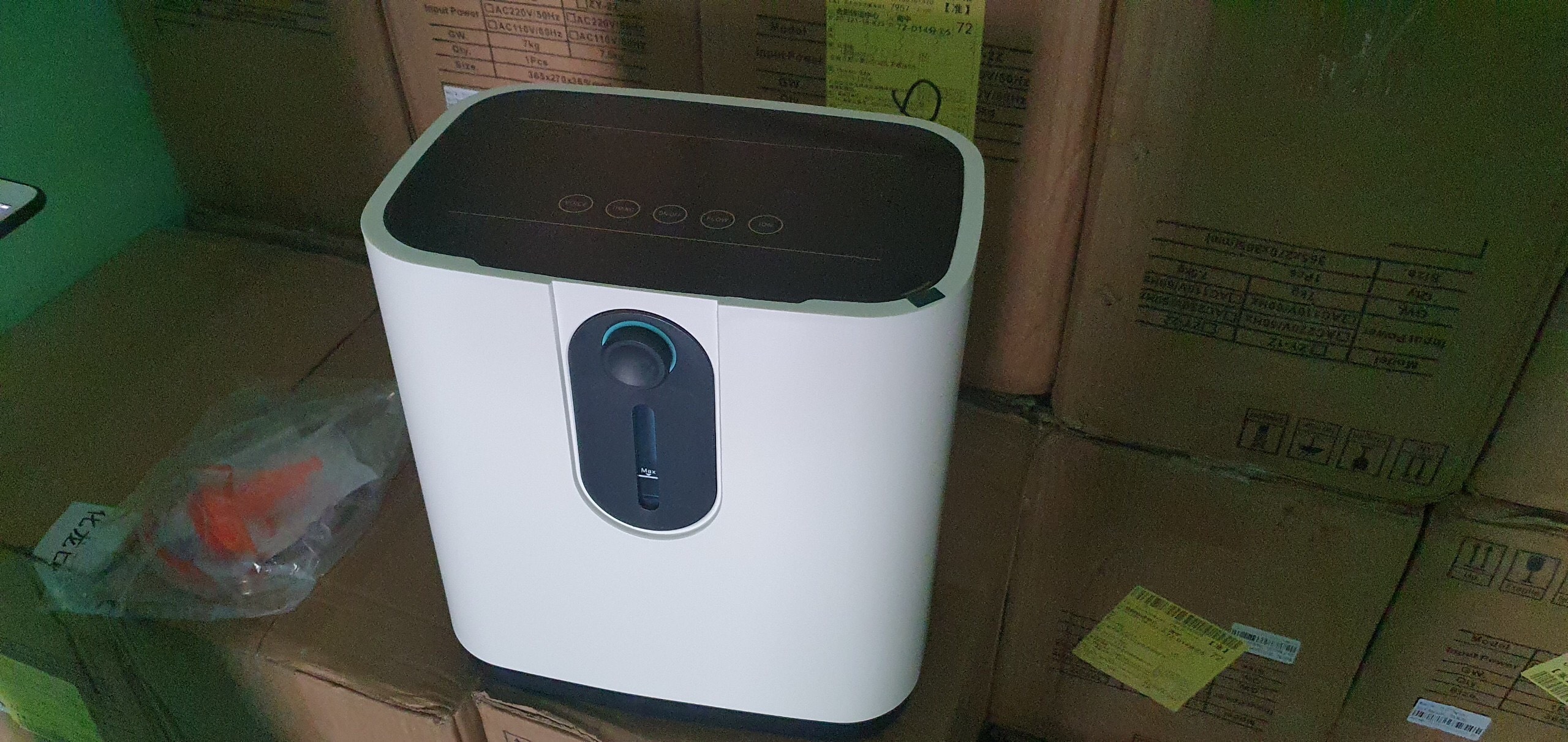 Máy tạo oxy rao bán tràn lan trên thị trường, người tiêu dùng cần thận trọng