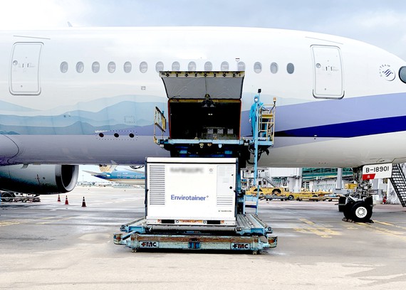 Thêm hơn 1,4 triệu liều vắc xin AstraZeneca về Việt Nam