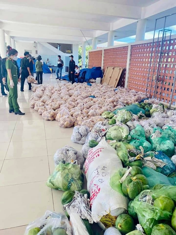 Công an Đà Nẵng mở 30 điểm bán hàng giao tận nơi cho dân