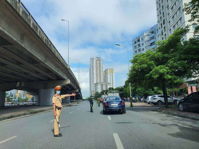 Hà Nội thành lập thêm 06 Tổ kiểm tra cơ động mạnh xử lý người ra đường không chính đáng