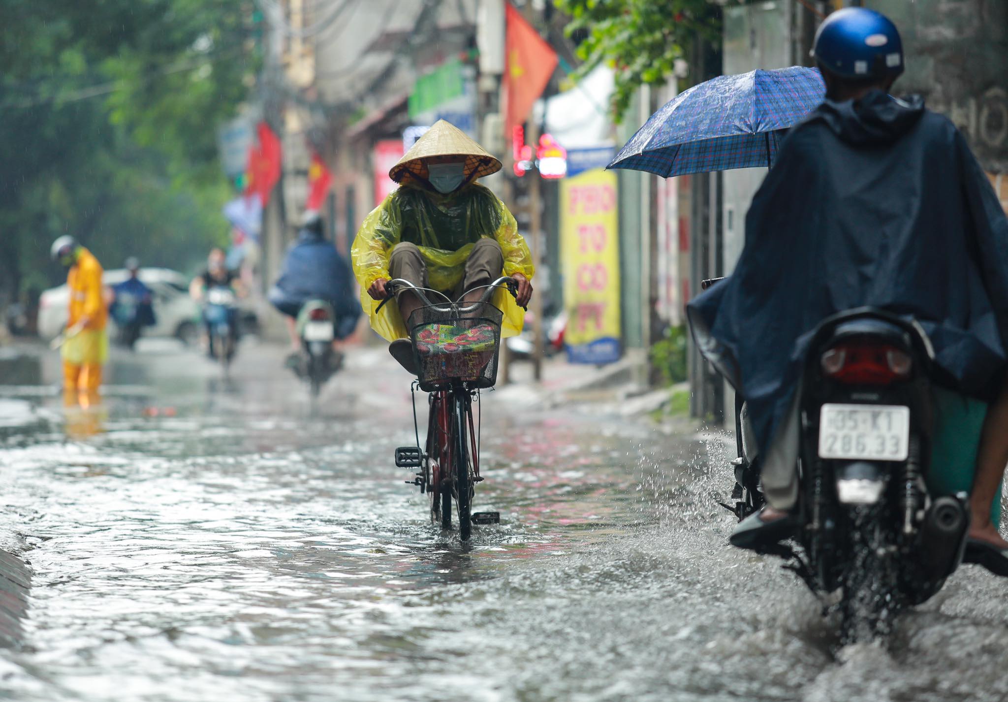 Dự báo thời tiết ngày 318 Miền Bắc dịu mát nhờ có mưa rào và dông