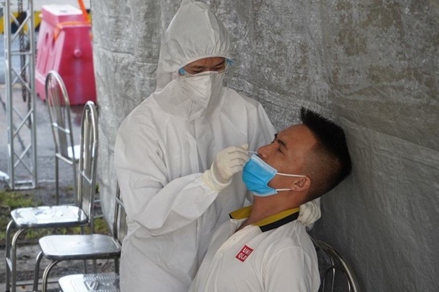 Hải Phòng Xét nghiệm SARS-CoV-2 cho tất cả người làm việc trong các nhà trường, cơ sở giáo dục và các đơn vị liên quan