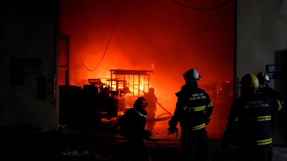 Hà Nội Cháy lớn tại khu nhà xưởng thuộc xã An Thượng, huyện Hoài Đức