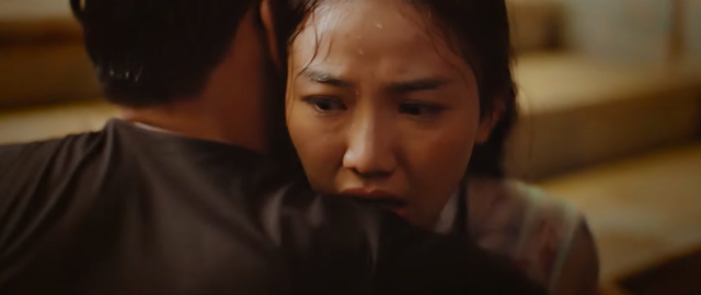 Phim 11 tháng 5 ngày Tập 18 Đăng trở thành anh hùng cứu mỹ nhân, Thục Anh nghĩ quẩn, gieo mình tự tử