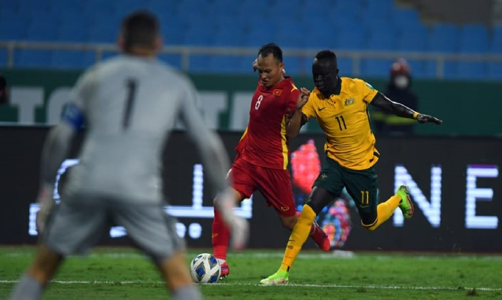 Trọng Hoàng khiến cho Mane của Úc gặp khó khăn như thế nào