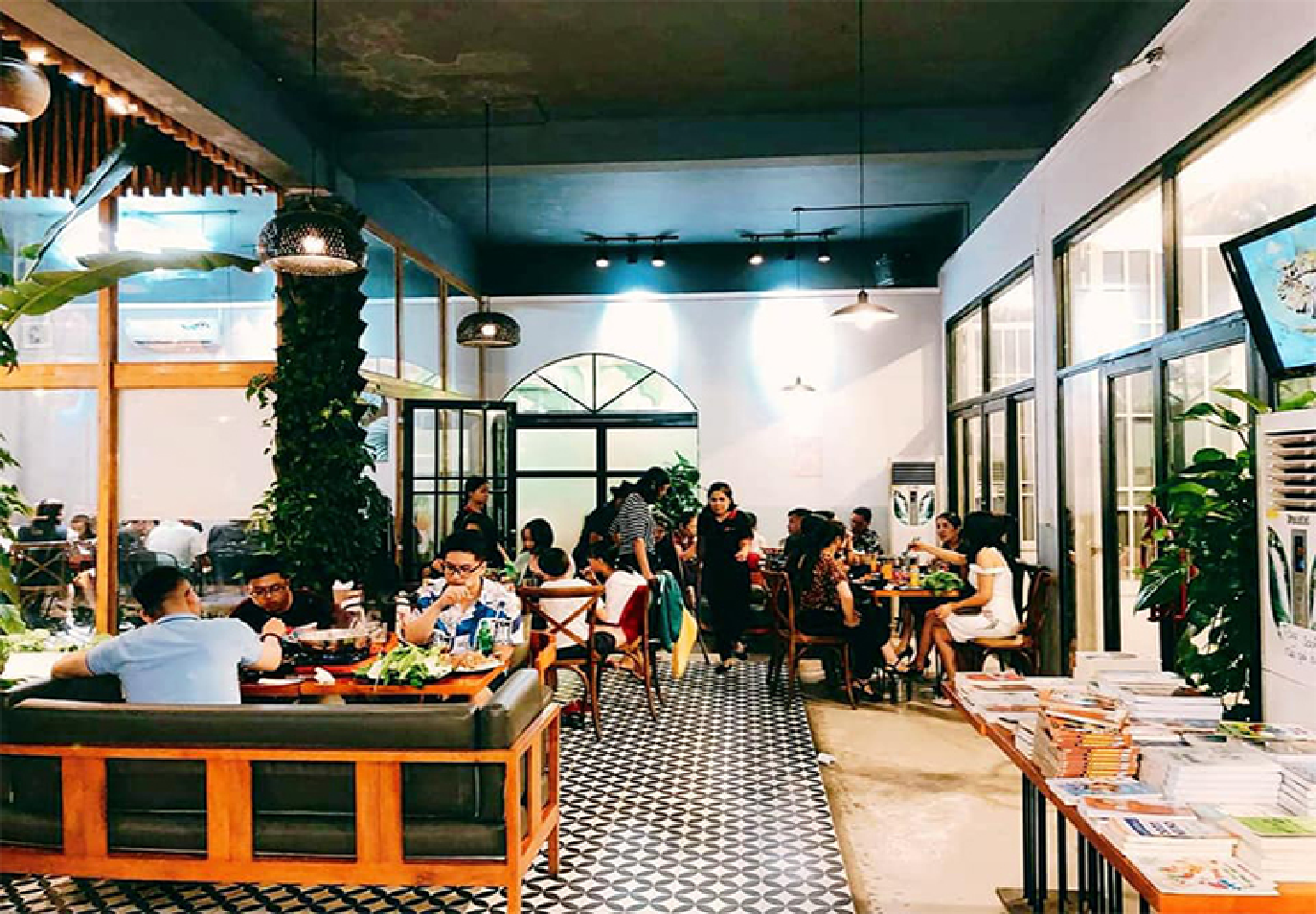 Yên Bái Quán bia, Karaoke, cắt tóc... được mở cửa trở lại từ 0h ngày 119