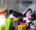 Bình Thuận Tài xế giấu 15 người trong xe đông lạnh để thông chốt về quê 