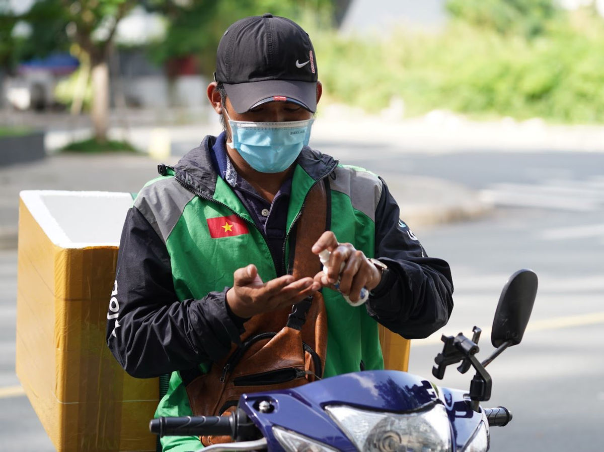 TP Hồ Chí Minh cho phép shipper được chạy liên quận sau ngày 169