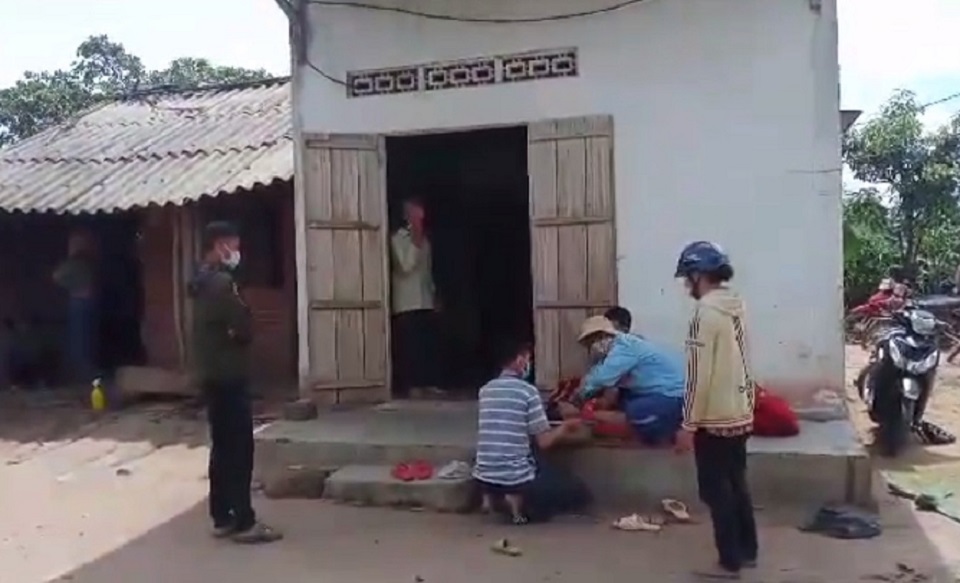 Đắk Lắk Thương tâm bé trai 7 tuổi trượt chân rơi xuống hồ nước tử vong