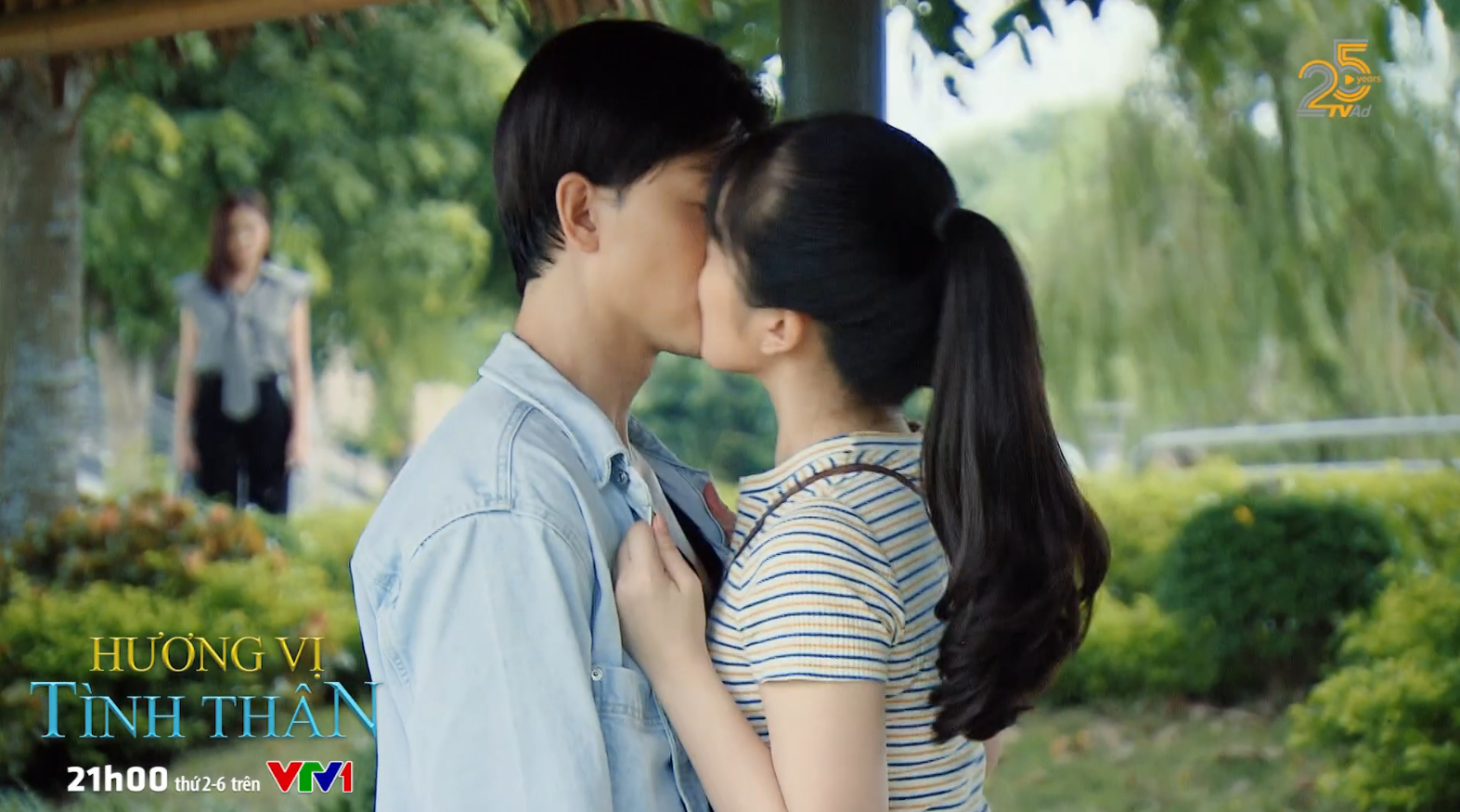 Preview Hương vị tình thân tập 37 phần 2 Thy chết lặng khi nhìn thấy tiểu tam hôn chồng của mình