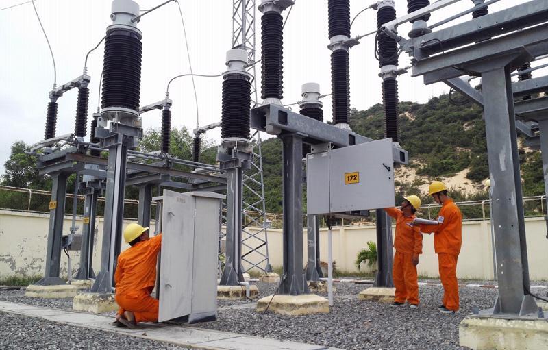 Ảnh hưởng dịch bệnh, tiêu thụ điện toàn quốc tiếp tục giảm sâu