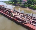 Hải Dương Bắt giữ tàu khai thác cát trái phép trên sông Thái Bình lúc nửa đêm 