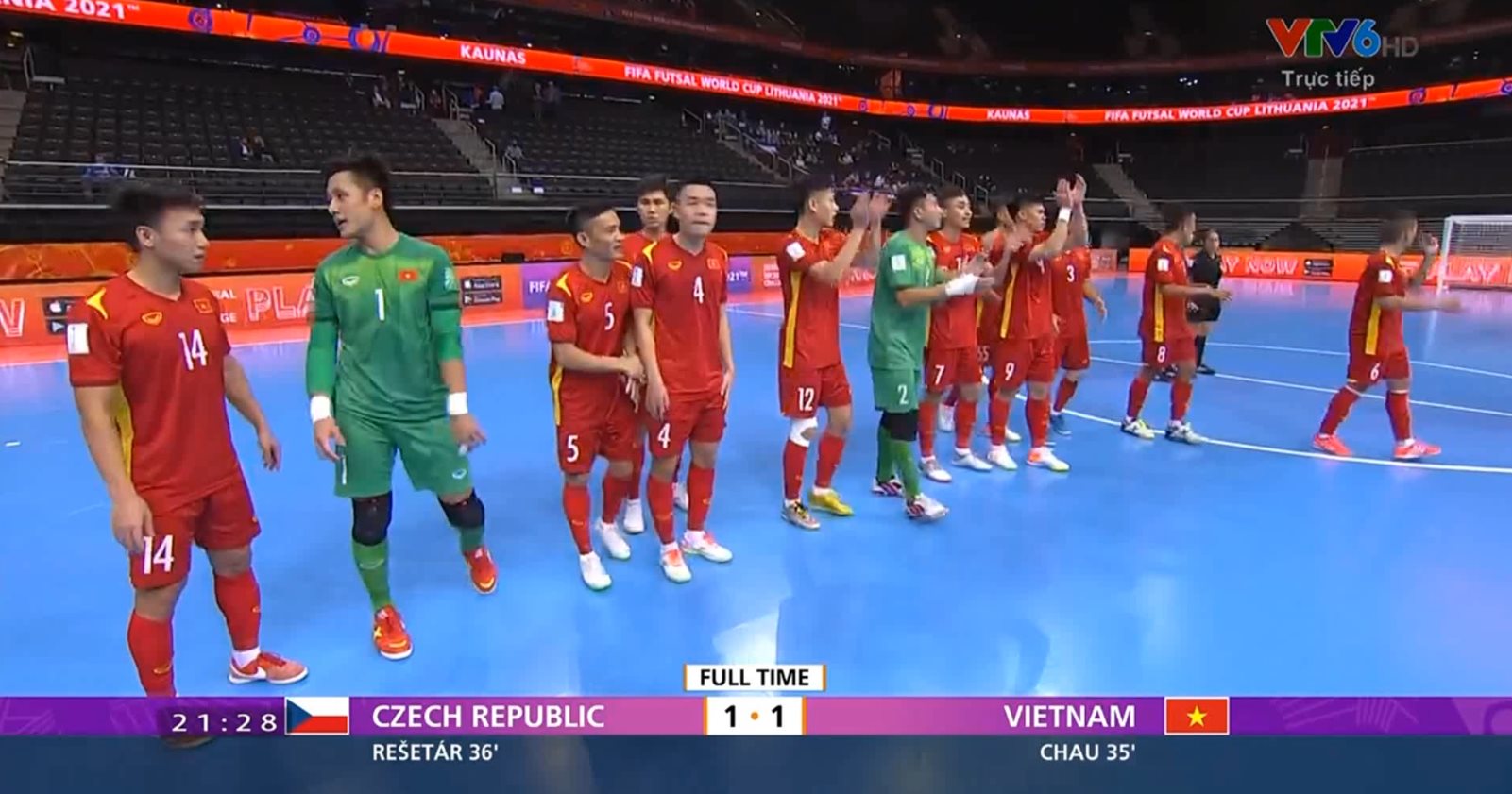Futsal Việt Nam 1 - 1 Cộng hòa Séc 2 bàn thắng chóng vánh, hiên ngang bước vào vòng 18