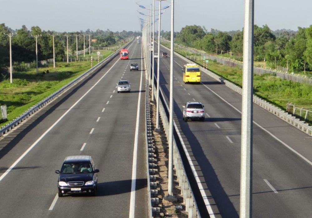 Phó Thủ tướng chỉ đạo giao các địa phương làm cơ quan có thẩm quyền triển khai dự án đường Vành đai 4 TP.HCM