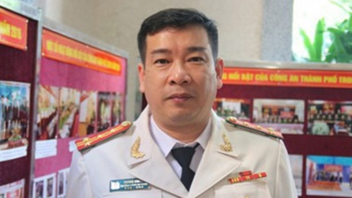 Bắt giam nguyên trưởng Phòng cảnh sát kinh tế Công an Hà Nội Phùng Anh Lê