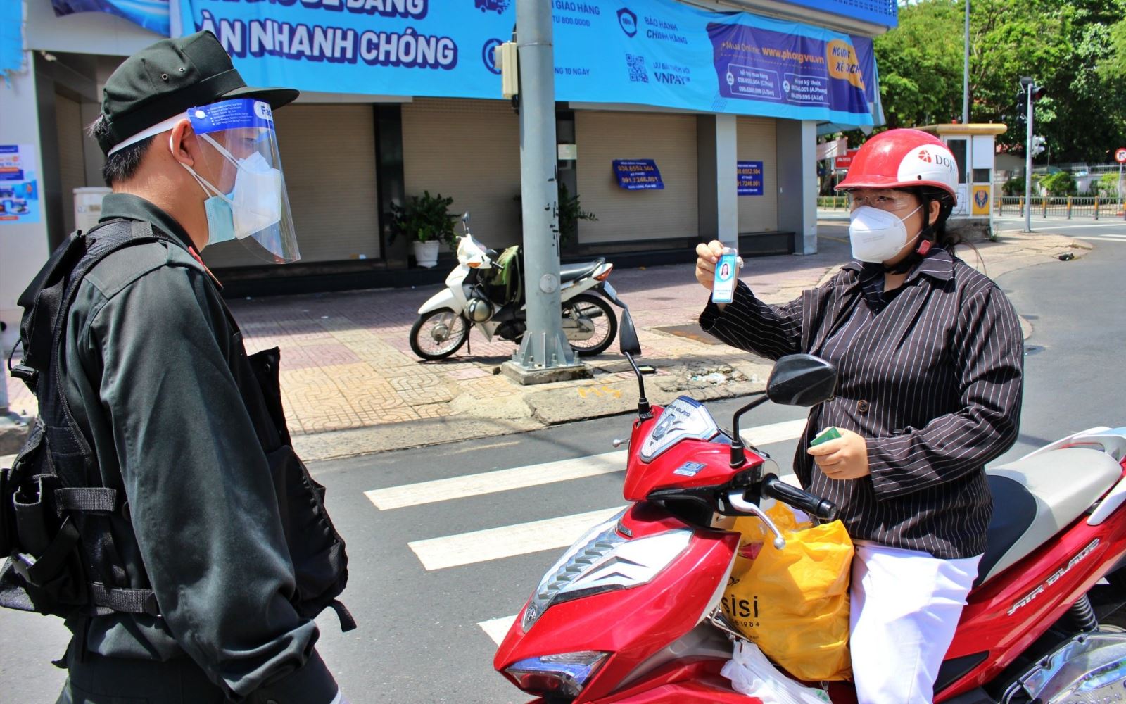 Công an TPHCM đề xuất phương án lưu thông cho cán bộ, công chức, viên chức, người lao động