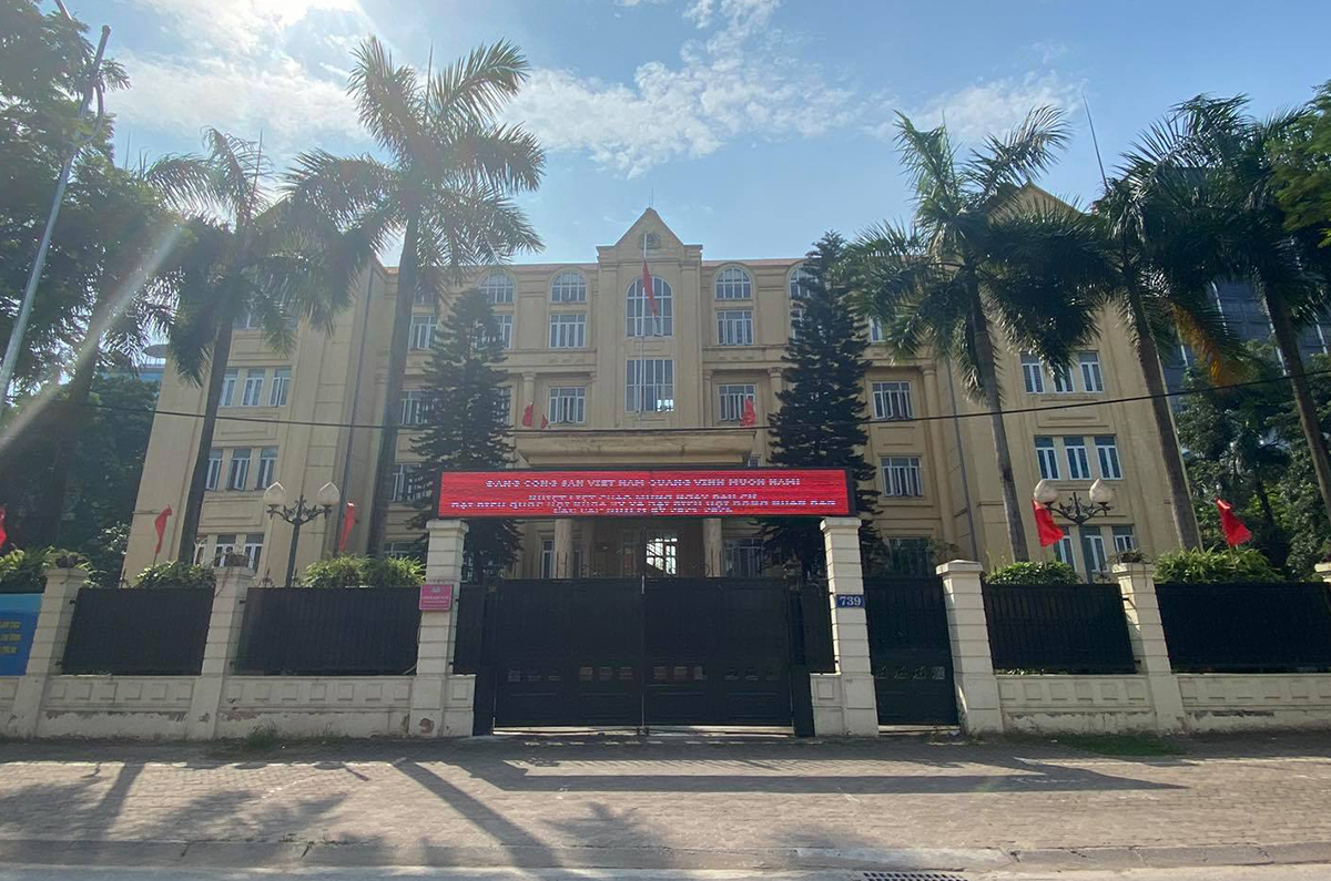 Khởi tố bị can, bắt giam hai cựu đội phó Công an quận Tây Hồ 