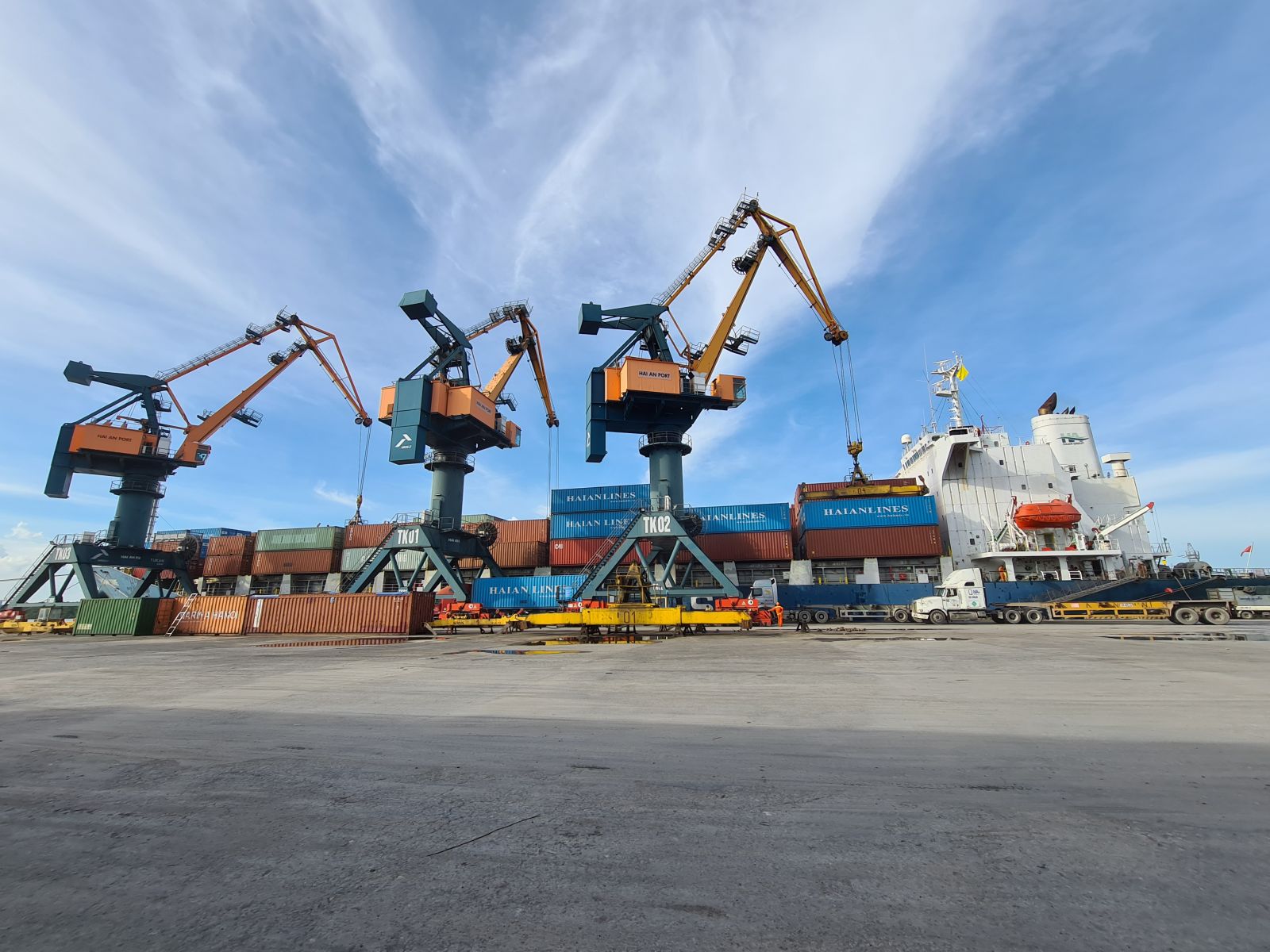 Cổ phiếu tăng mạnh, Xếp dỡ Hải An muốn bán sạch cổ phiếu quỹ HAH