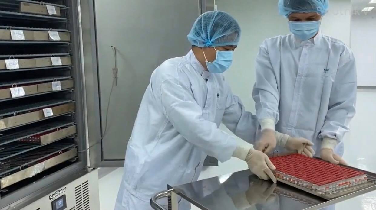 Việt Nam sản xuất thành công lô vaccine Sputnik V đầu tiên