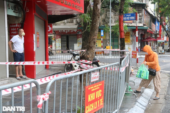 Phong tỏa đoạn phố Hà Nội có người đàn ông tự tử dương tính SARS-CoV-2 - 4