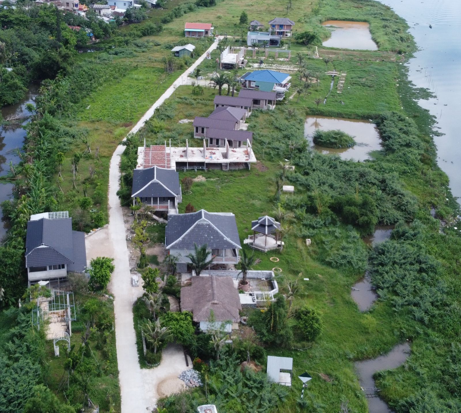 Xử phạt chủ đầu tư dự án Go Green Farm vì xây dựng 21 công trình không phép