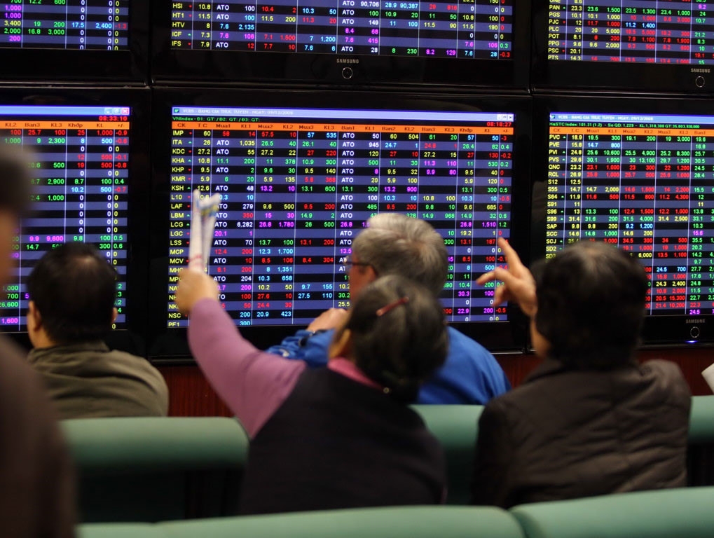 Xử phạt cổ đông ABB và TPP giao dịch chui cổ phiếu 