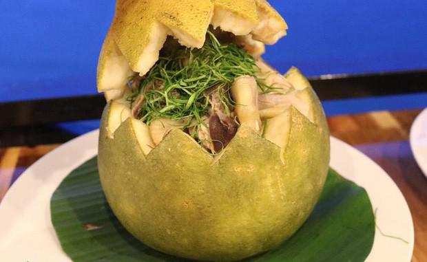 Gà hấp bưởi Tân Triều - Món ăn đặc sản nức tiếng của người Đồng Nai