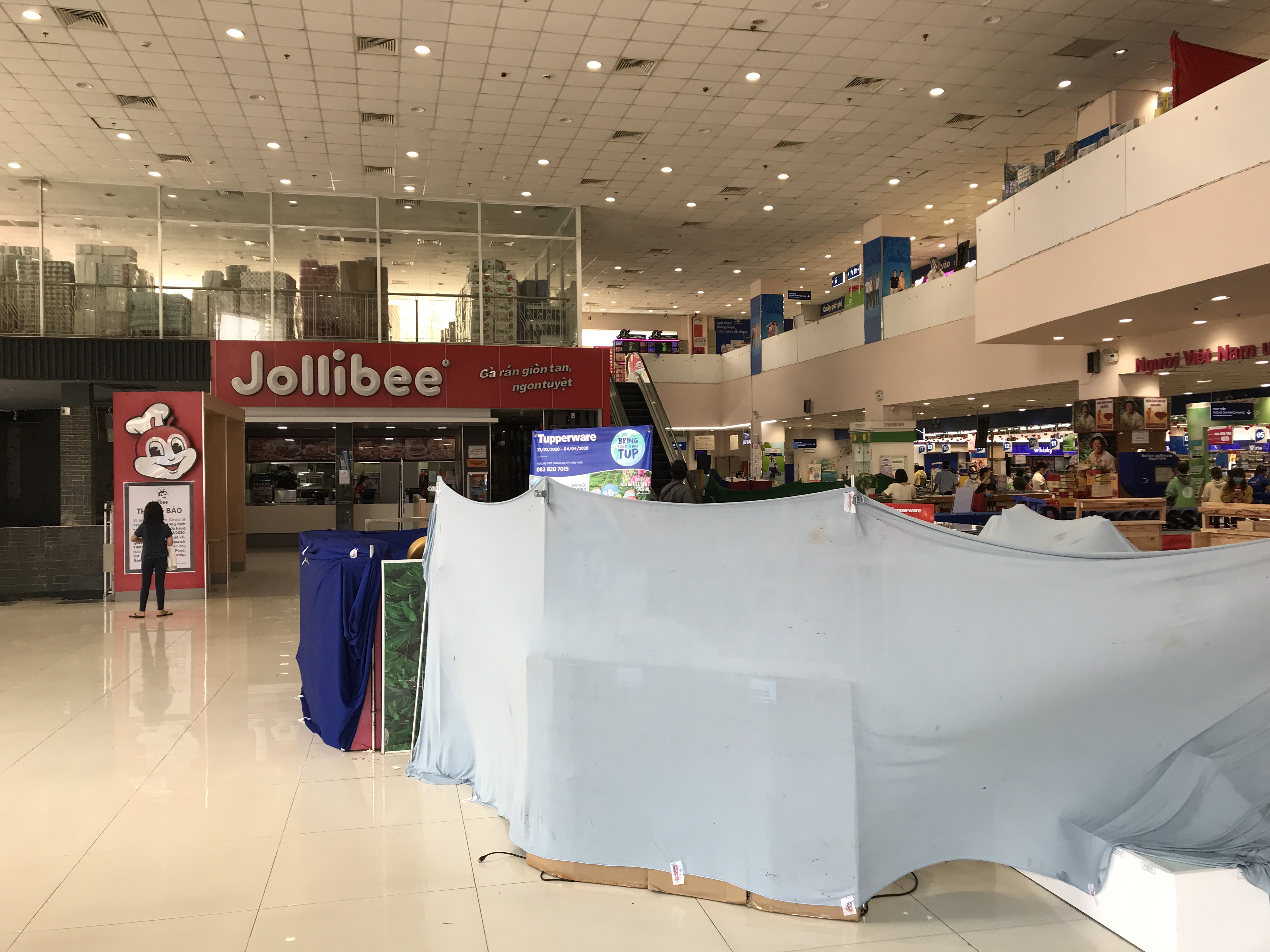 Ngấm đòn Covid-19, hơn 90 nghìn doanh nghiệp rút khỏi thị trường