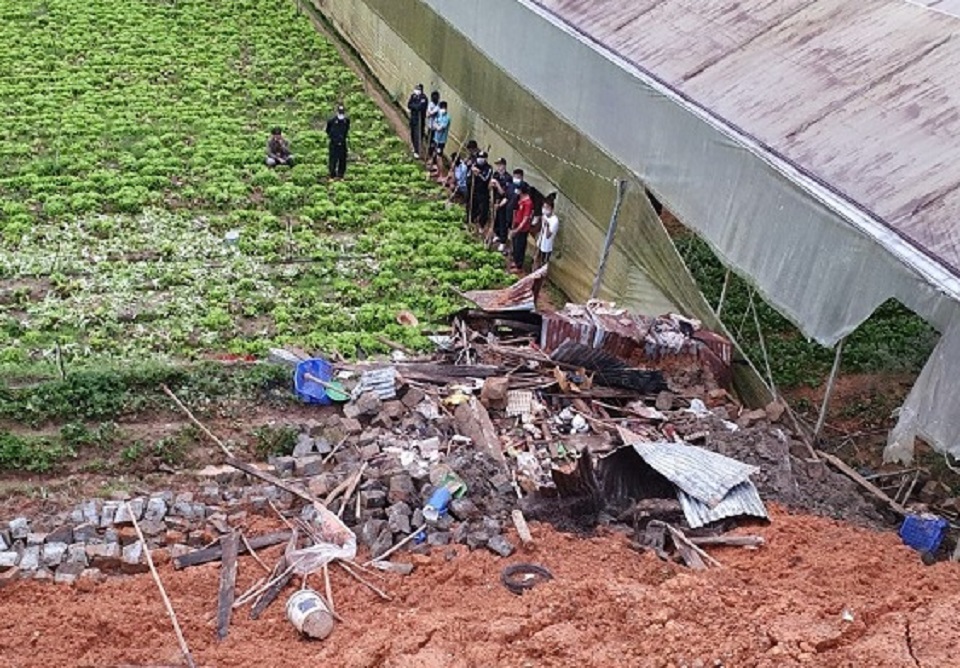 Lâm Đồng Sập taluy đè 2 người chết, 2 người bị thương nặng