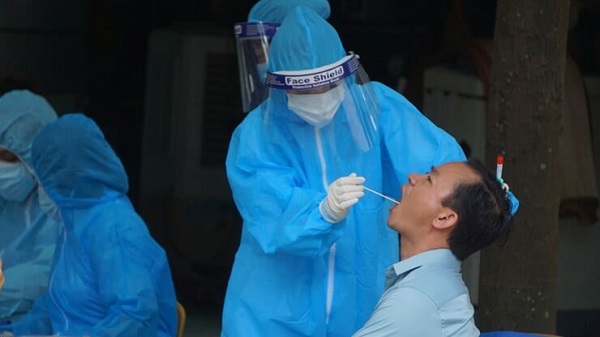 Bộ Y tế Không thực hiện xét nghiệm đối với người lao động đã tiêm đủ liều vắc xin COVID-19 qua 14 ngày