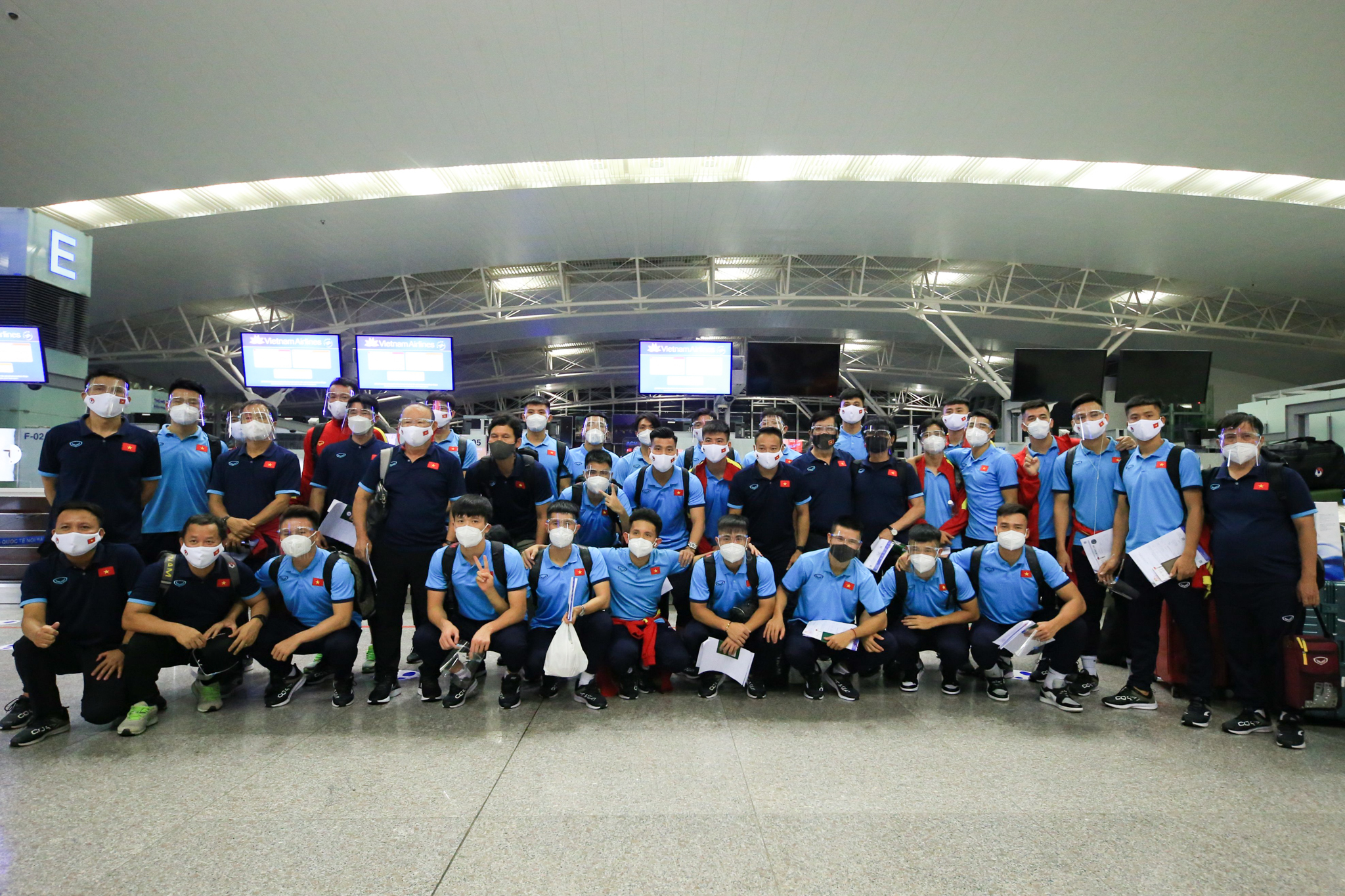 Đội tuyển Việt Nam mới tới UAE, người hâm mộ bất ngờ nhận tin không vui