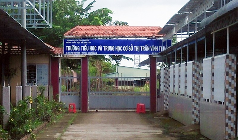 Kiên Giang Đình chỉ hiệu trưởng không cho mượn trường làm điểm test nhanh Covid-19