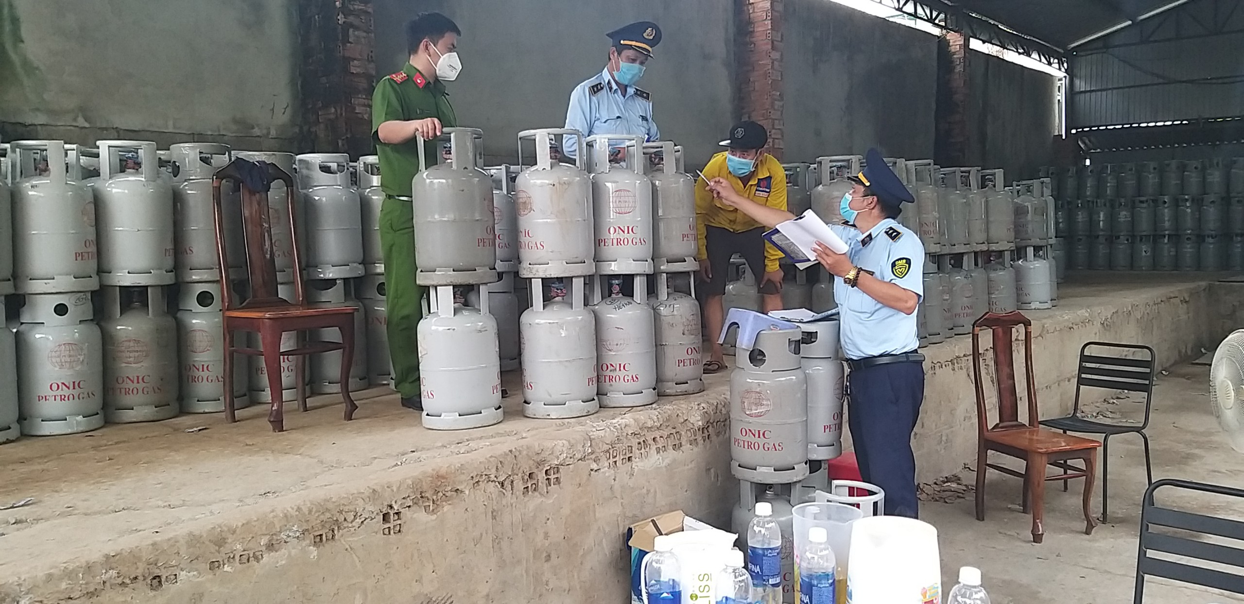 Hàng hóa vi phạm bị phát hiện, thu giữ hàng loạt trong ngày 510