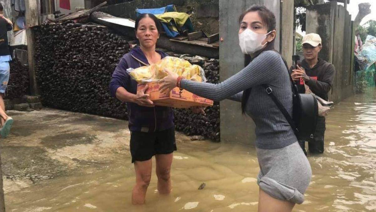 Bộ Công an yêu cầu 2 huyện ở Nghệ An báo cáo về hoạt động từ thiện của ca sĩ Thủy Tiên