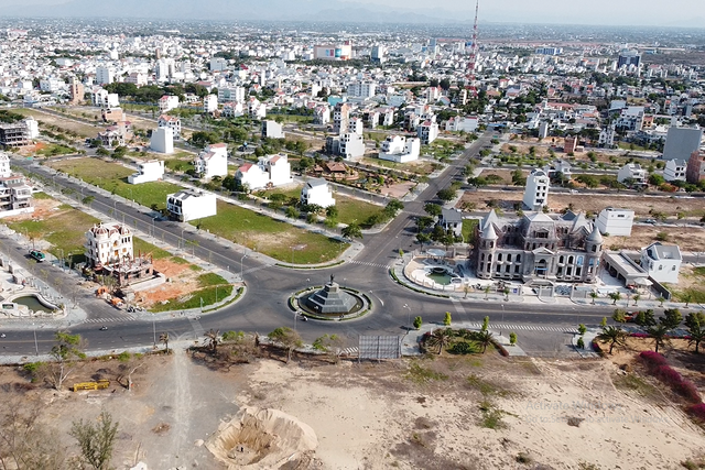 Bình Thuận Ký hợp đồng môi giới với chi phí cao bất thường, Công ty TNHH KĐT Du lịch biển Phan Thiết bị điều tra 