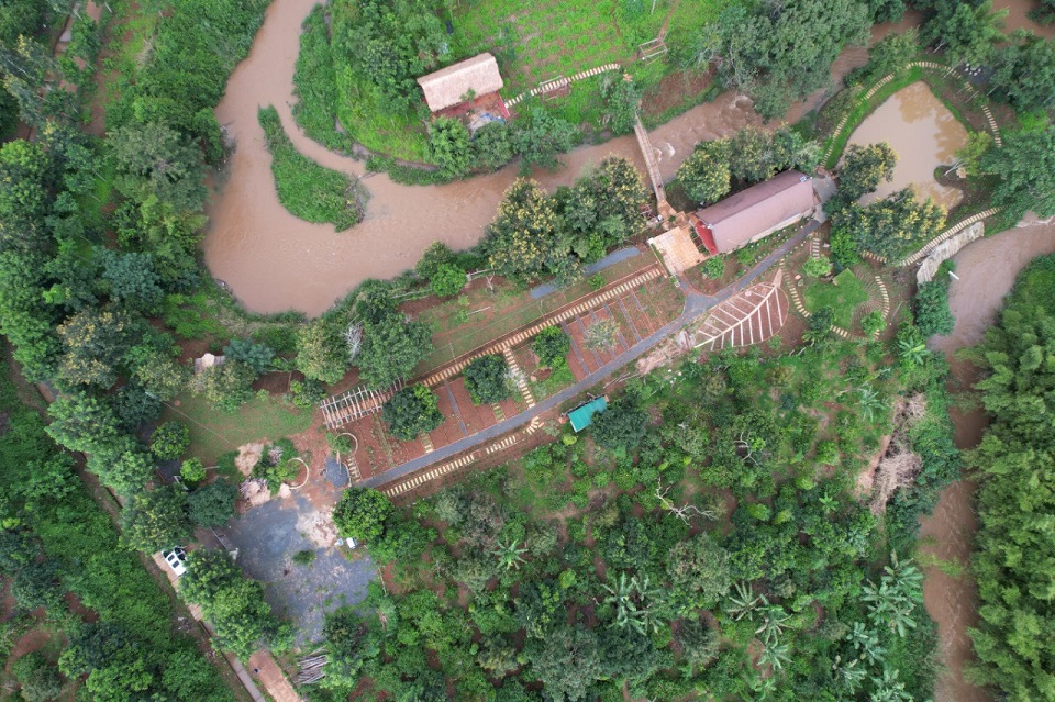 Đắk Lắk Khu nghỉ dưỡng xây trái phép trên vườn cà phê 