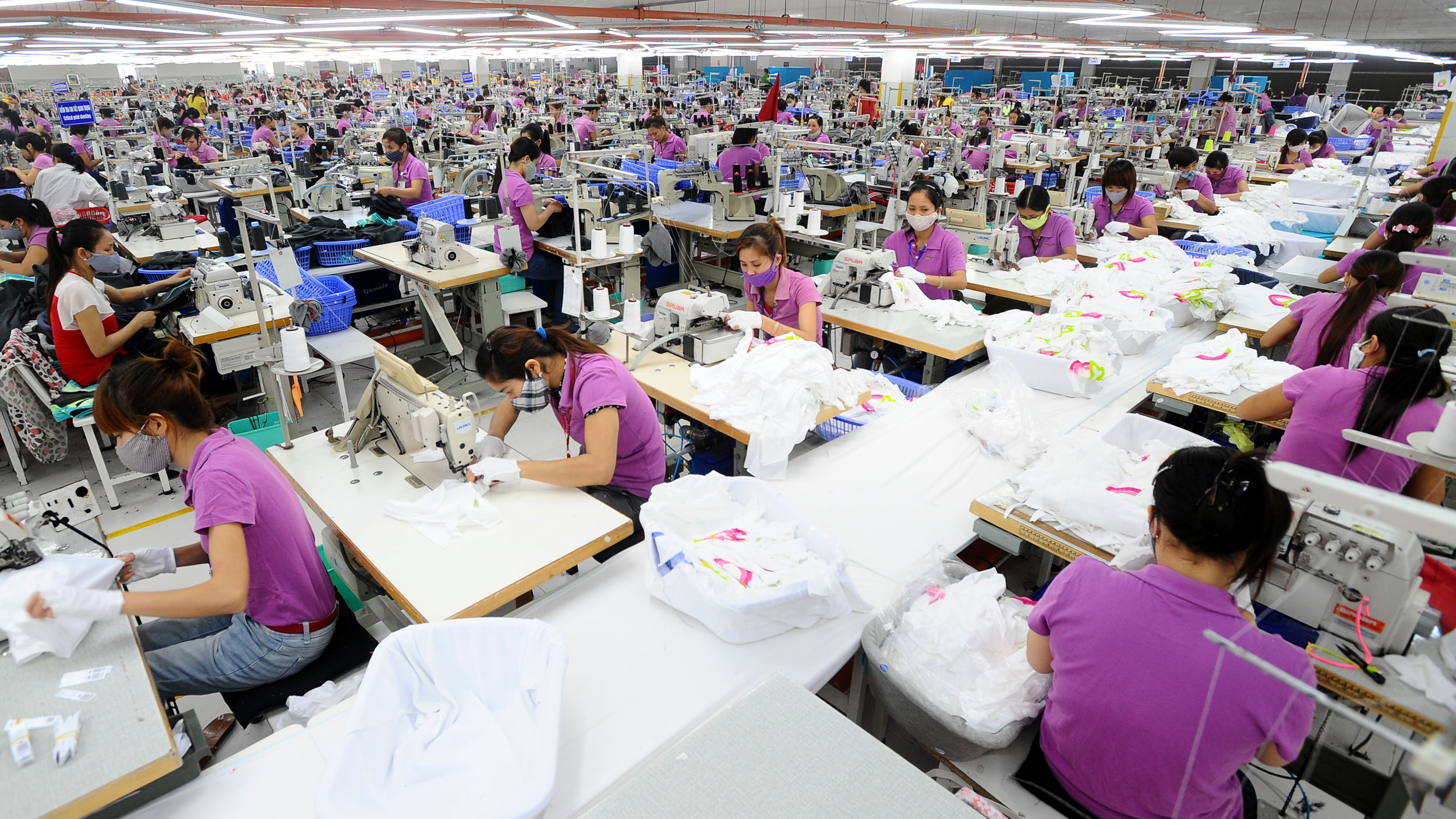 Lượng lao động ngành công nghiệp xây dựng và dịch vụ giảm mạnh do ảnh hưởng bởi dịch bệnh Covid-19