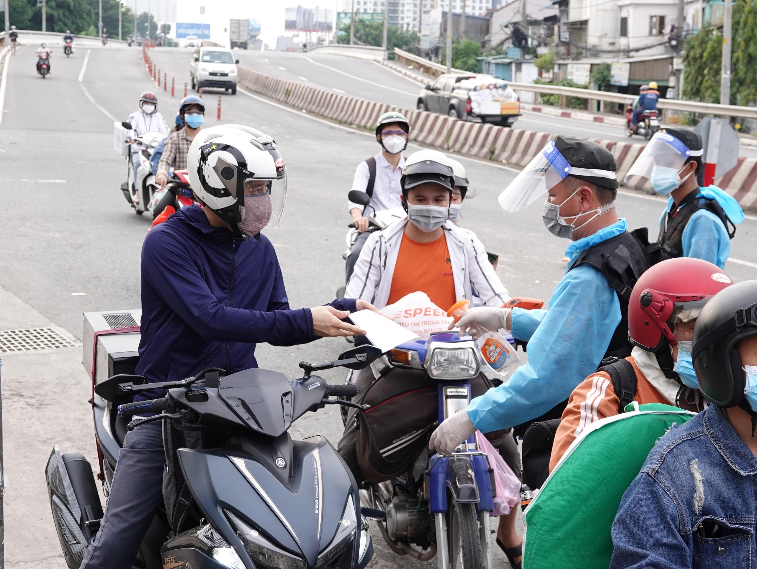 Đồng Nai cho phép xe ô tô cá nhân di chuyển qua lại với TP.HCM